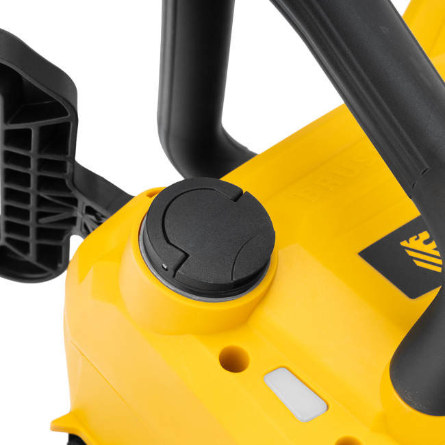 Цепная пила аккумуляторная бесщеточная RCS400-36, Li-ion, 36 В, 4 Ач, шина 400 мм Denzel в Ижевске