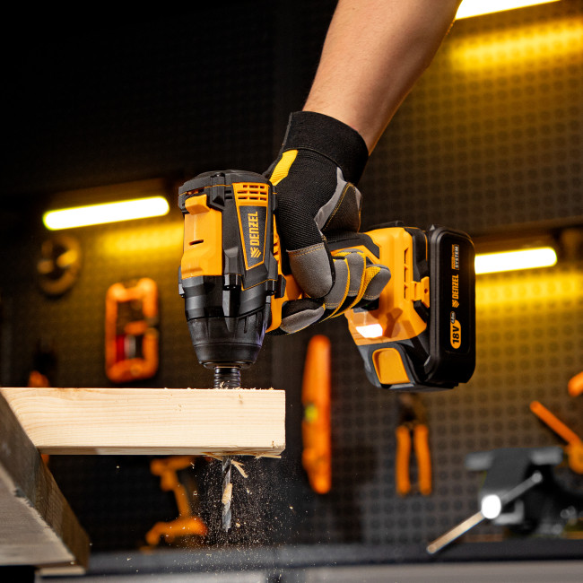 Винтоверт ударный аккумуляторный бесщет CID-IB-200-0, 18В Li-Ion Denzel в Ижевске Винтоверт ударный аккумуляторный бесщет CID-IB-200-0, 18В Li-Ion Denzel в Ижевске