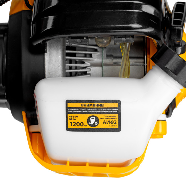 Триммер бензиновый DTL-52S, 52 см3, разъемная штанга, состоит из 2 частей Denzel в Ижевске Триммер бензиновый DTL-52S, 52 см3, разъемная штанга, состоит из 2 частей Denzel в Ижевске