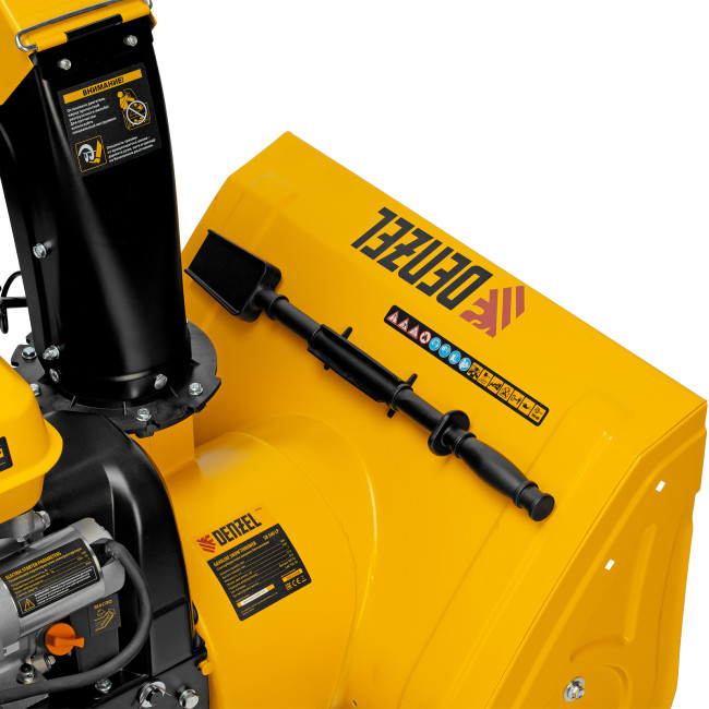 Бензиновая снегоуборочная машина SB 560 LP, 212 cc, электростартер, фара Denzel в Ижевске Бензиновая снегоуборочная машина SB 560 LP, 212 cc, электростартер, фара Denzel в Ижевске