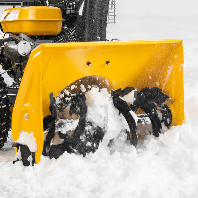 Бензиновая снегоуборочная машина SB 560 LP, 212 cc, электростартер, фара Denzel в Ижевске Бензиновая снегоуборочная машина SB 560 LP, 212 cc, электростартер, фара Denzel в Ижевске