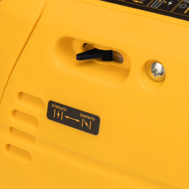 Генератор инверторный GT-2200iS, 2.2 кВт, 230 В, бак 4 л, закрытый корпус, ручной старт Denzel в Ижевске