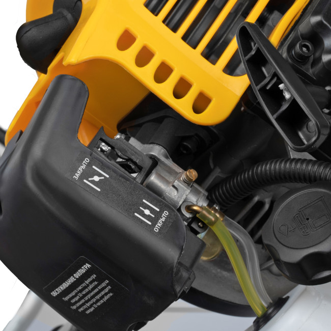 Триммер бензиновый DT-43E, 43 см3, неразъемная штанга, электростартер, состоит из 2 частей Denzel в Ижевске Триммер бензиновый DT-43E, 43 см3, неразъемная штанга, электростартер, состоит из 2 частей Denzel в Ижевске