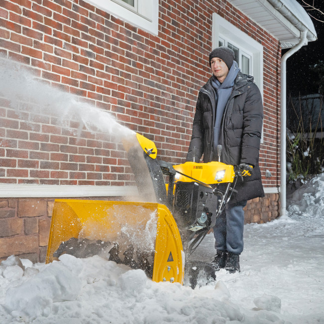 Бензиновая снегоуборочная машина SBL 711DT PRO, 420cc, гусеницы, эл.старт, блок. дифф. Denzel в Ижевске Бензиновая снегоуборочная машина SBL 711DT PRO, 420cc, гусеницы, эл.старт, блок. дифф. Denzel в Ижевске