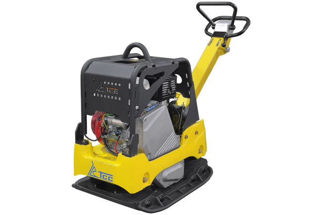 Виброплита реверсивная TSS-CP-320 (гидравлический привод, электростарт, АКБ) в Ижевске