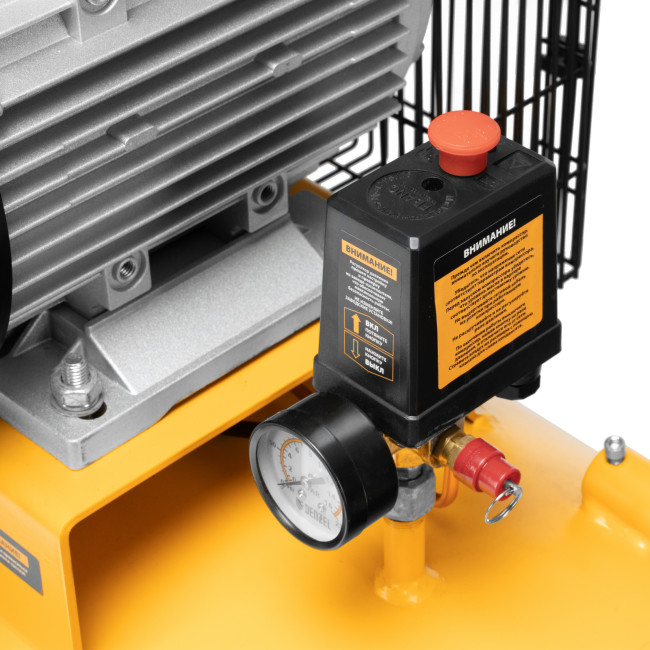 Компрессор воздушный рем. привод BCV 5500-T/270, 5,5 кВт, 270 литров, 850 л/мин Denzel в Ижевске