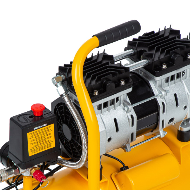 Компрессор DLS650/10 безмаслянный малошумный 650 Вт, 120 л/мин, ресивер 10 л Denzel в Ижевске