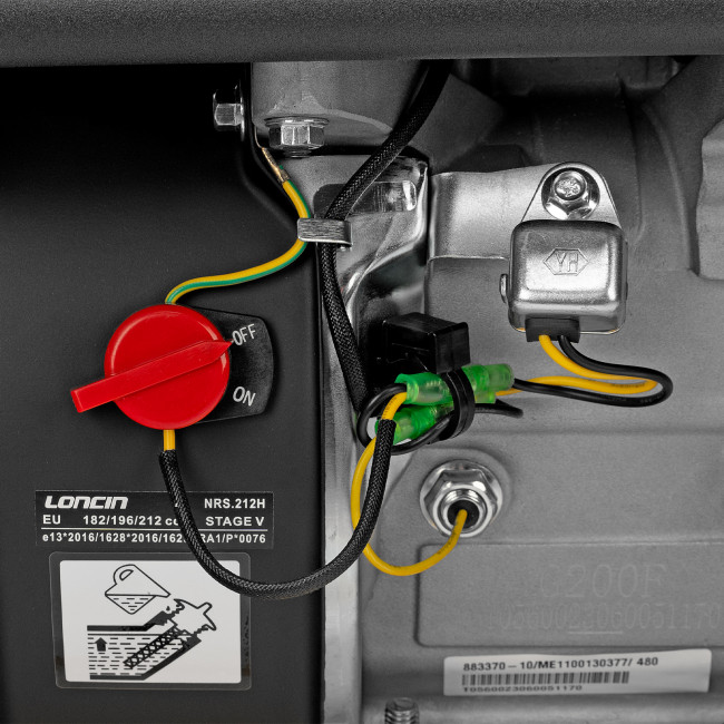 Виброплита бензиновая VC-12, 12 кН, 45*35 см, 196 см3 Denzel в Ижевске