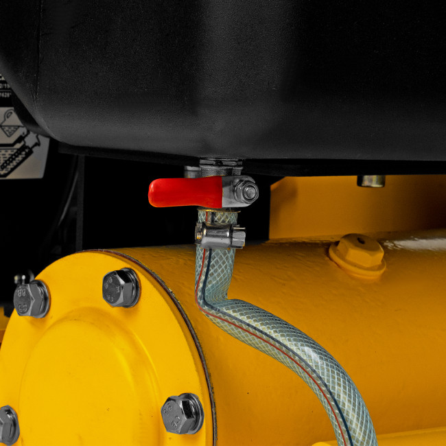 Виброплита бензиновая VC-30W, 30 кН, 60*45 см, 196 см3, бак для воды Denzel в Ижевске