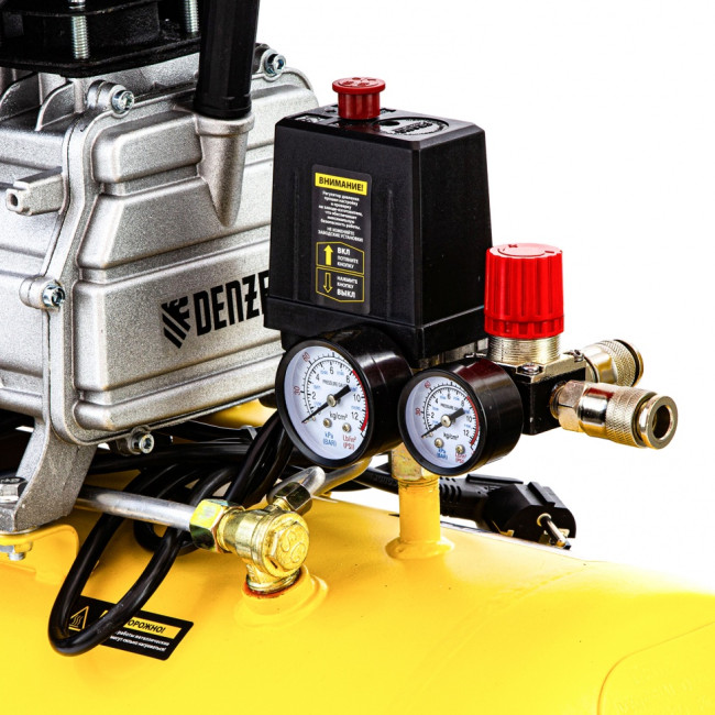 Компрессор воздушный прямой привод DC1700/50, 1.7 кВт, 50 литров, 260 л/мин Denzel в Ижевске