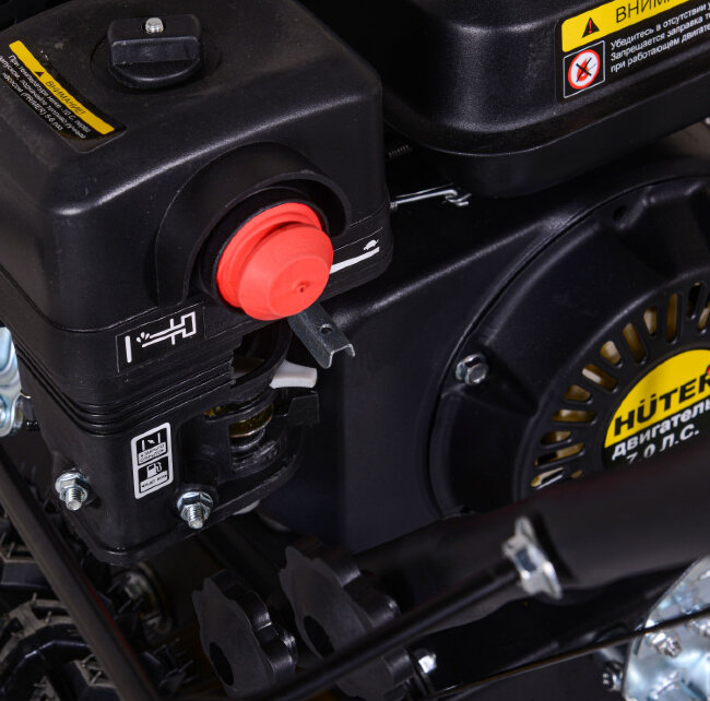 Снегоуборщик HUTER SGC 4000 в Ижевске Снегоуборщик HUTER SGC 4000 в Ижевске