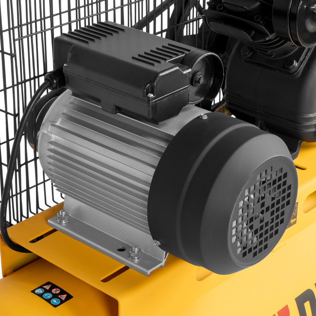 Компрессор воздушный BCV2200/100, ременный привод, 2.2 кВт, 100 литров, 370 л/мин Denzel в Ижевске