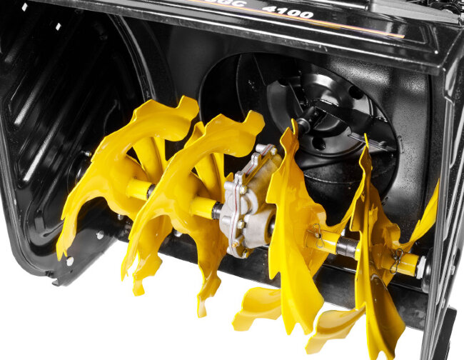 Снегоуборщик HUTER SGC 4100 в Ижевске Снегоуборщик HUTER SGC 4100 в Ижевске