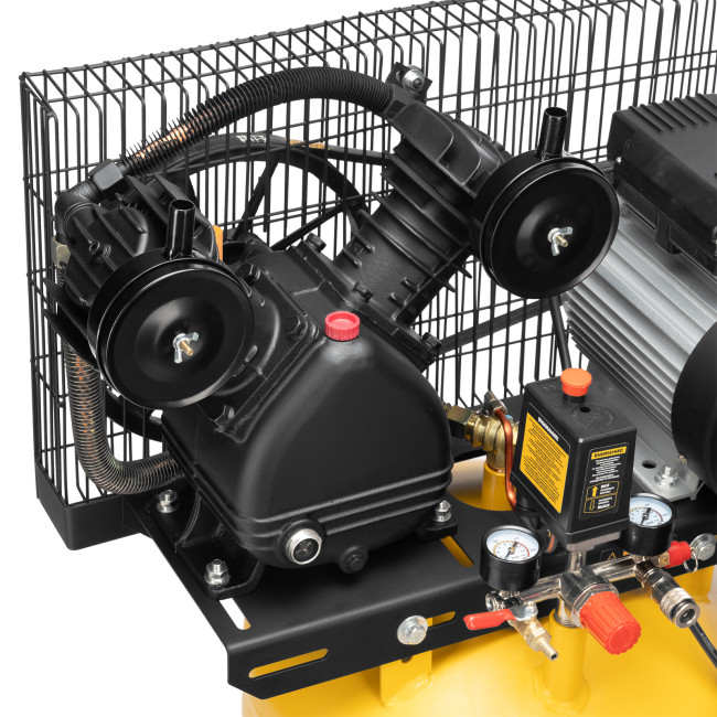 Компрессор воздушный BCV2200/100V, ременный привод , 2.3 кВт, 100 литров, 440 л/мин Denzel в Ижевске