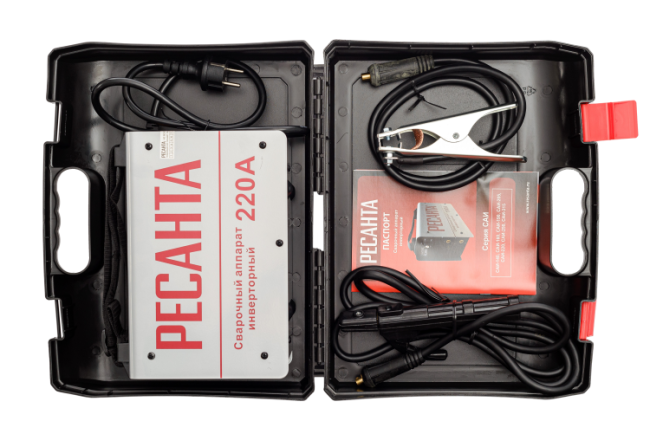 Сварочный аппарат РЕСАНТА САИ-220 в кейсе в Ижевске