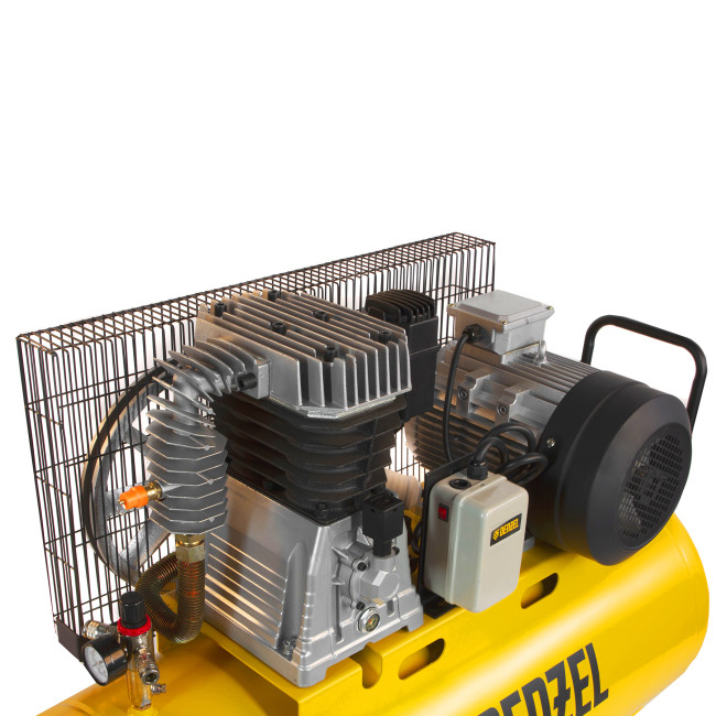 Компрессор воздушный, ременный привод BCI5500-T/270, 5.5 кВт, 270 литров, 850 л/мин Denzel в Ижевске