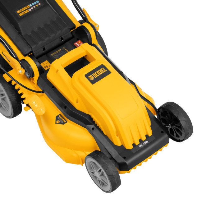 Газонокосилка электрическая GMC-1800, шир. 38см, 1800 Вт, 6 уров., травосб. 35 л Denzel в Ижевске Газонокосилка электрическая GMC-1800, шир. 38см, 1800 Вт, 6 уров., травосб. 35 л Denzel в Ижевске