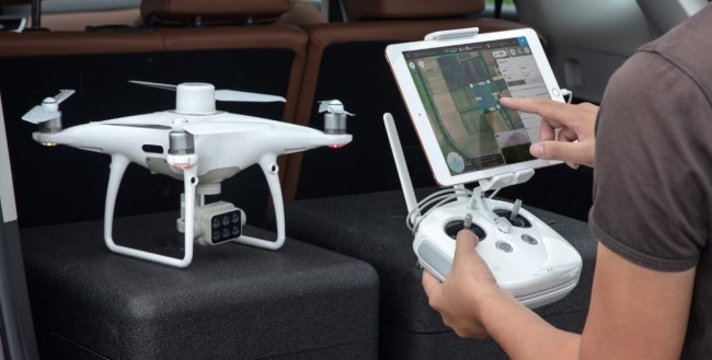 Квадрокоптер DJI Phantom 4 Multispectral + Мобильная станция D-RTK 2 High Precision GNSS в Ижевске