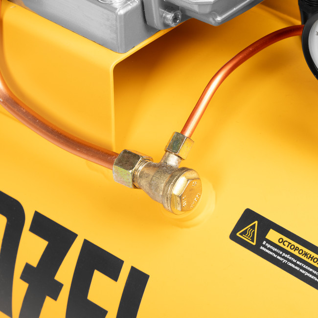 Компрессор воздушный прям. привод DCV1800/50, 1,8 кВт, 50 литров, 320 л/мин Denzel в Ижевске