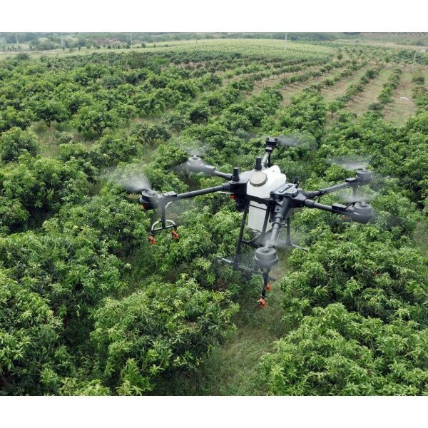 Квадрокоптер DJI Agras T16 в Ижевске