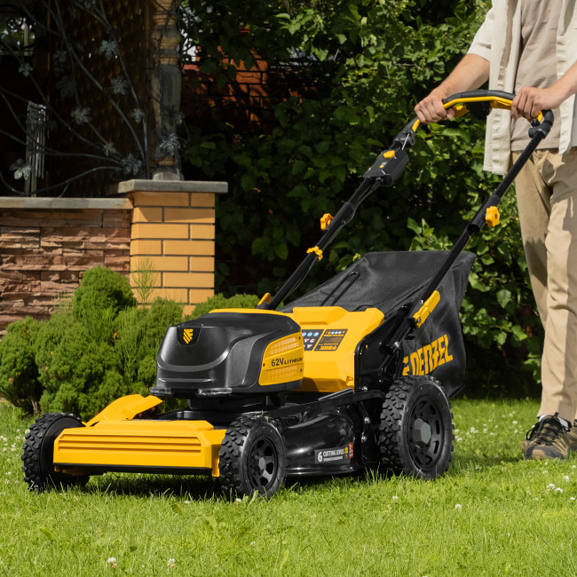 Газонокосилка аккумуляторная бесщет., RLMS560-62, привод, 560 мм, Li-ion, 62В Denzel в Ижевске Газонокосилка аккумуляторная бесщет., RLMS560-62, привод, 560 мм, Li-ion, 62В Denzel в Ижевске