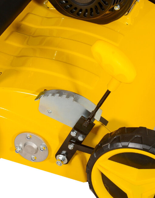 Бензиновый скарификатор-аэратор Huter GSA-7,0 в Ижевске Бензиновый скарификатор-аэратор Huter GSA-7,0 в Ижевске