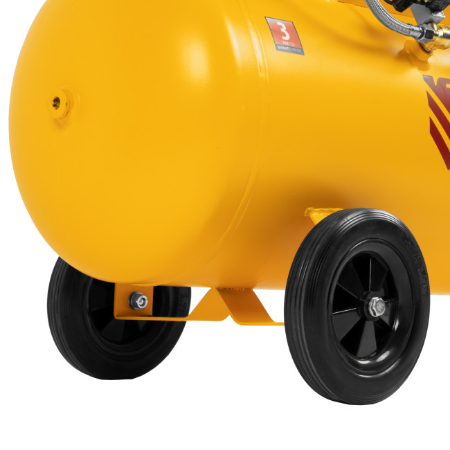 Компрессор безмасляный, малошумный DLS 1800/100,1800 Вт, 3x600, 100 л, 345 л/мин Denzel в Ижевске