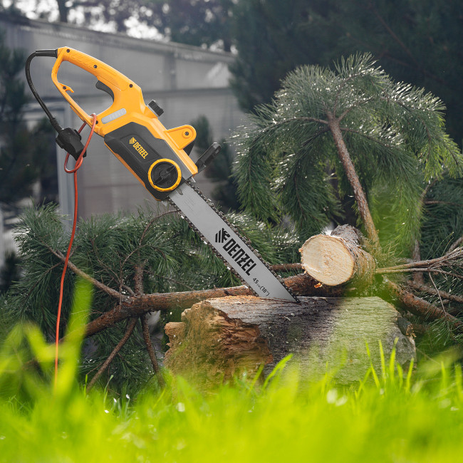 Пила цепная электрическая EDS-2200P, 2.2 кВт,поперечная, шина 45 см, шаг 3/8, паз 1.3 мм, 63 звена Denzel в Ижевске