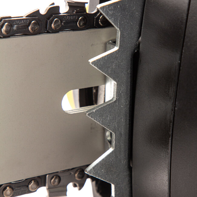 Пила цепная электрическая EDS-2000, 2 кВт,продольная, шина 40 см, шаг 3/8, паз 1.3 мм, 56 звеньев Denzel в Ижевске