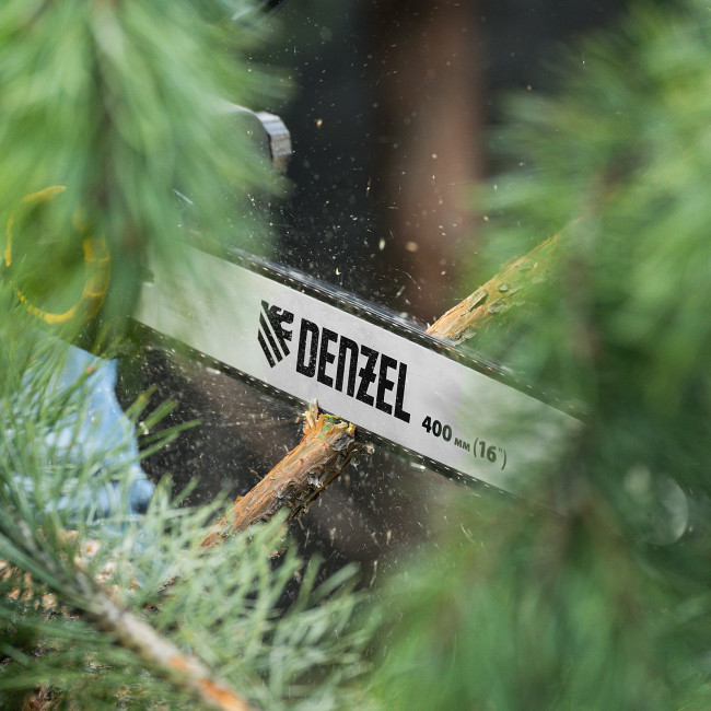 Пила цепная электрическая EDS-2000, 2 кВт,продольная, шина 40 см, шаг 3/8, паз 1.3 мм, 56 звеньев Denzel в Ижевске