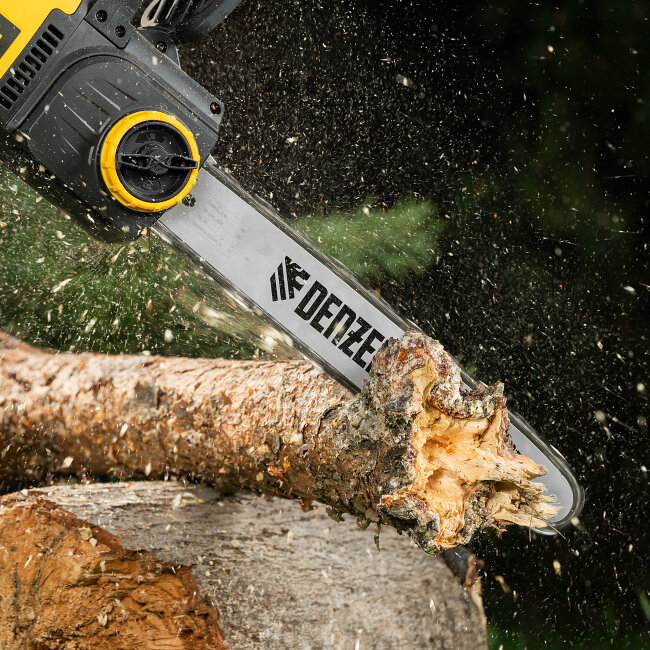 Пила цепная электрическая EDS-2000, 2 кВт,продольная, шина 40 см, шаг 3/8, паз 1.3 мм, 56 звеньев Denzel в Ижевске