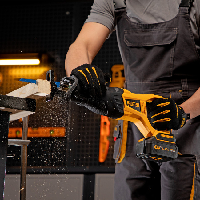 Пила сабельная аккумуляторная бесщет BRC-120, 18В Li-Ion Denzel в Ижевске Пила сабельная аккумуляторная бесщет BRC-120, 18В Li-Ion Denzel в Ижевске