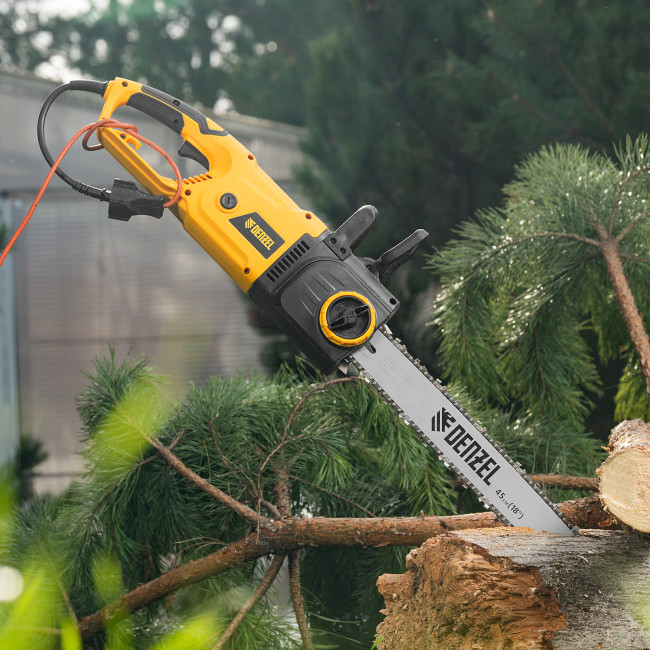 Пила цепная электрическая EDS-2200, 2.2 кВт,продольная, шина 45 см, шаг 3/8, паз 1.3 мм, 62 звена Denzel в Ижевске