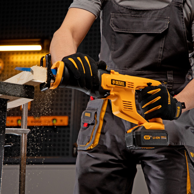 Пила сабельная аккумуляторная CRC-115, 18В Li-Ion Denzel в Ижевске