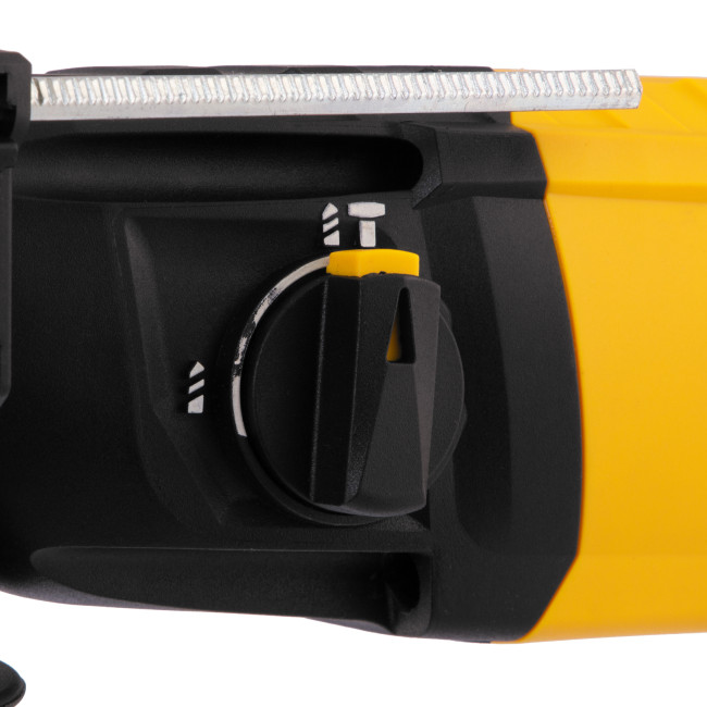 Перфоратор электрический RHH-600-22, SDS-plus, 600 Вт, 2,5 Дж, 2 реж. Denzel в Ижевске Перфоратор электрический RHH-600-22, SDS-plus, 600 Вт, 2,5 Дж, 2 реж. Denzel в Ижевске