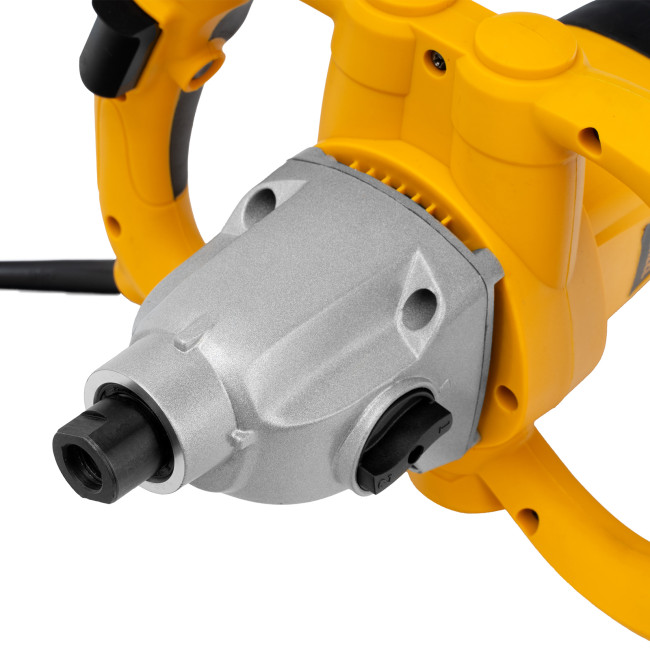 Миксер строительный EM-1-1220, 1220 Вт, 0-480/0-800 об/мин Denzel в Ижевске Миксер строительный EM-1-1220, 1220 Вт, 0-480/0-800 об/мин Denzel в Ижевске