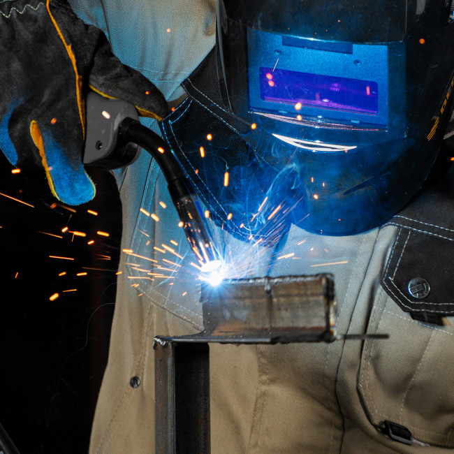 Аппарат инвертор. полуавтомат. cварки IMIG-160 Synergy, 160 А, ПВ 60%, катушка 5 кг Denzel в Ижевске