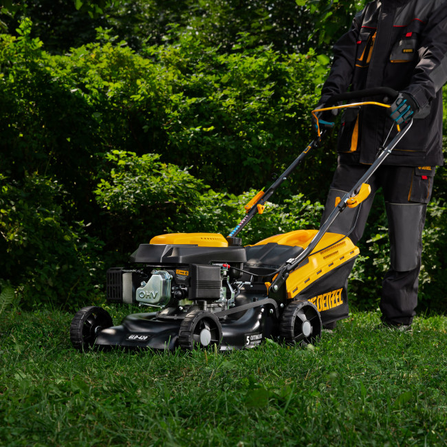 Газонокосилка бензиновая GLD-420, 146 см3, ширина 42 см, 40 л Denzel в Ижевске Газонокосилка бензиновая GLD-420, 146 см3, ширина 42 см, 40 л Denzel в Ижевске