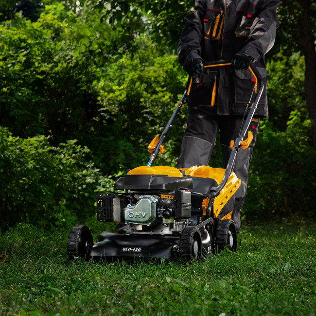 Газонокосилка бензиновая GLD-420, 146 см3, ширина 42 см, 40 л Denzel в Ижевске Газонокосилка бензиновая GLD-420, 146 см3, ширина 42 см, 40 л Denzel в Ижевске