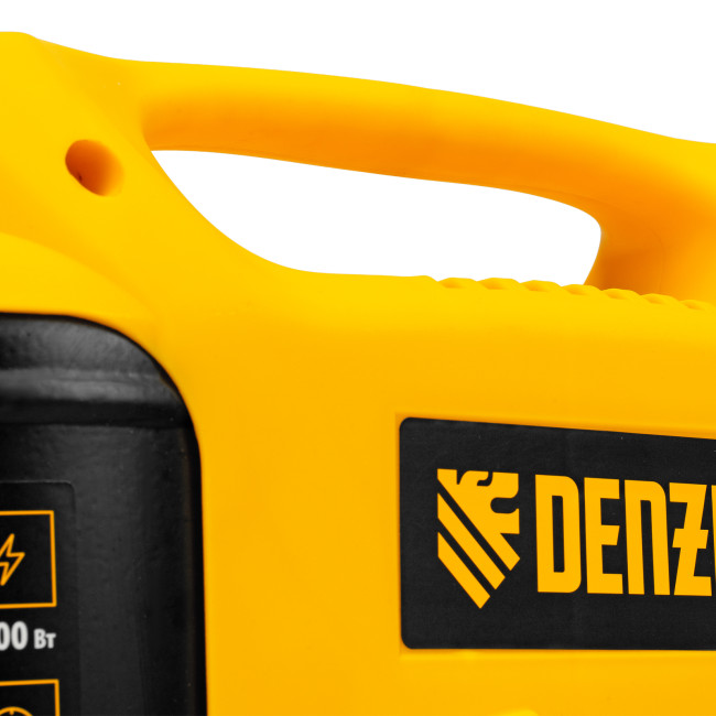 Компрессор воздушный DL1300, 10 бар, 1,3 кВт 180 л/мин 5 л, с набором аксессуаров Denzel в Ижевске