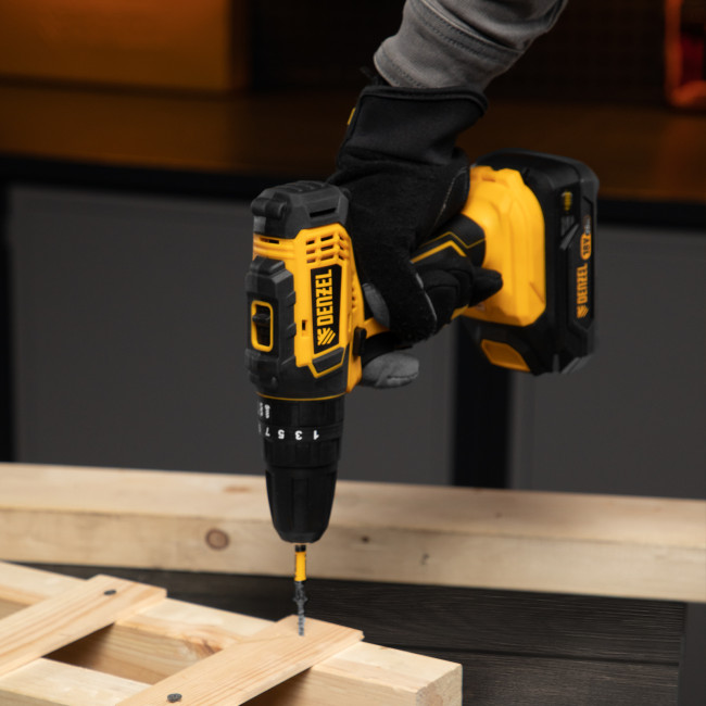 Дрель-шуруповерт аккумуляторная ударная CID-18-02BM, Li-Ion, 18 В, 2 акк. Denzel в Ижевске