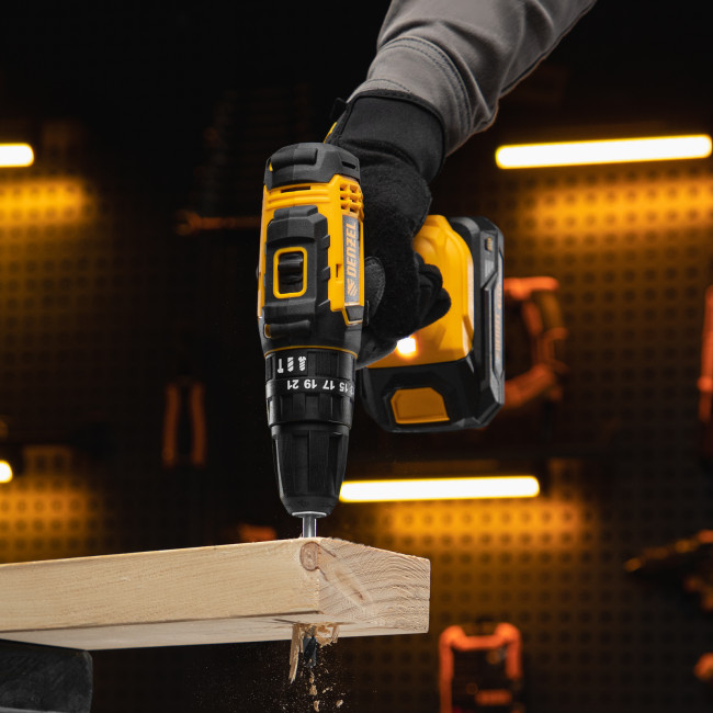 Дрель-шуруповерт аккумуляторная ударная CID-18-0, Li-Ion, 18 В Denzel в Ижевске