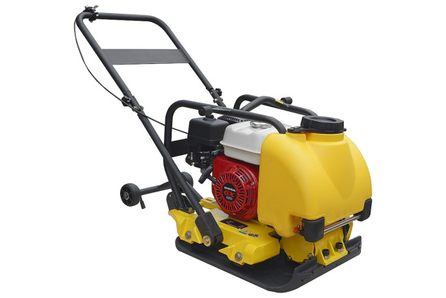 Виброплита TSS-WP100TH  (колесный комплект, бак) в Ижевске