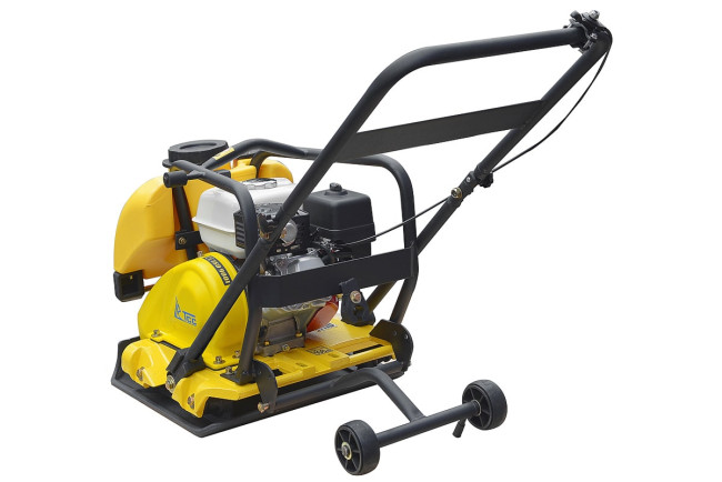 Виброплита TSS-WP100TH  (колесный комплект, бак) в Ижевске