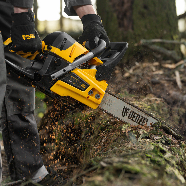 Пила цепная бензиновая DS-4516, шина 40 см, 45 см3, 2,5 л.с, шаг 0,325, паз 1,5 мм, 64 звена Denzel в Ижевске