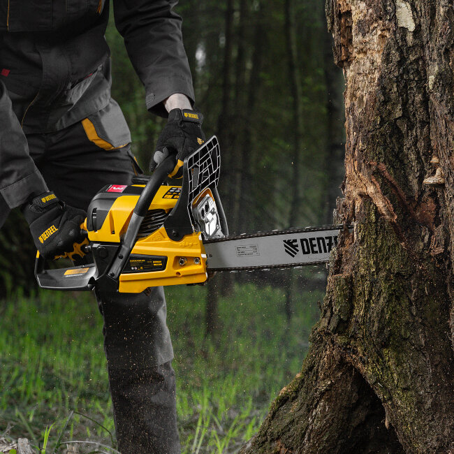 Пила цепная бензиновая DS-5218, шина 45 см, 52 см3, 3 л.с, шаг 0,325, паз 1,5 мм, 72 звена Denzel в Ижевске