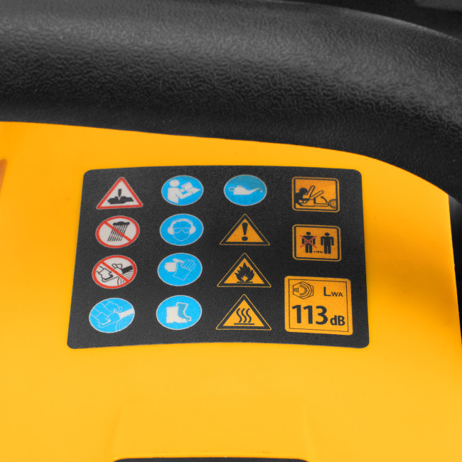 Пила цепная бензиновая DS-5820, шина 50 см, 58 см3, 3.6 л.с, шаг 0,325, паз 1,5 мм, 76 звеньев Denzel в Ижевске