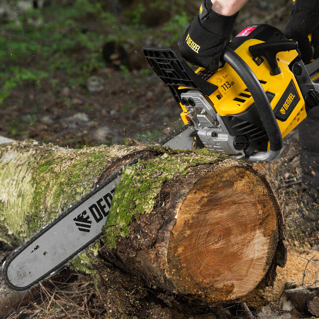 Пила цепная бензиновая DS-5820, шина 50 см, 58 см3, 3.6 л.с, шаг 0,325, паз 1,5 мм, 76 звеньев Denzel в Ижевске