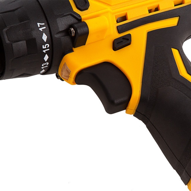 Дрель-шуруповерт аккумуляторная CDL-12CB, Li-Ion, 12 В, 1 акк. Denzel в Ижевске