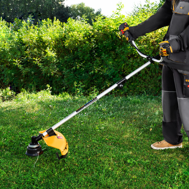 Триммер бензиновый DT 52S, 52 см3, 3 л. с, разъемная штанга, состоит из 2 частей Denzel в Ижевске